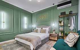Cozy Green House